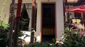 Unclassified image, 3 of 49, button - Hotel Villa de Flores (Uruapan)