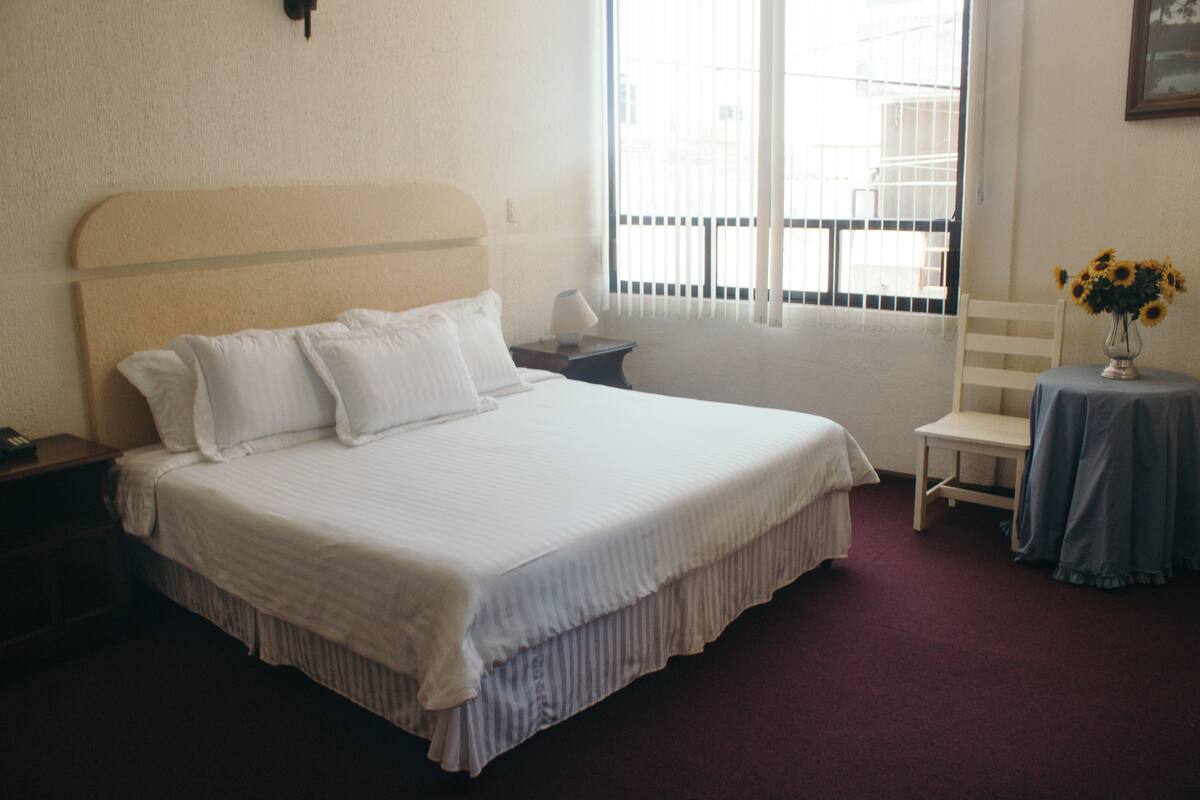 Iron/ironing board, free WiFi