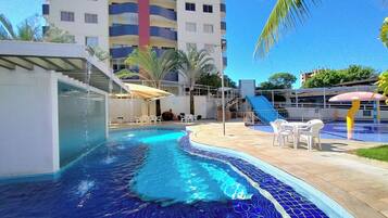 5 piscinas externas