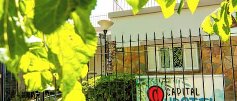 Fachada da propriedade