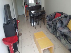 Family Apartment, 2 Bedrooms, Private Bathroom | Living room