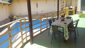Appartamento Standard, 3 camere da letto, 2 bagni | Terrazza/patio