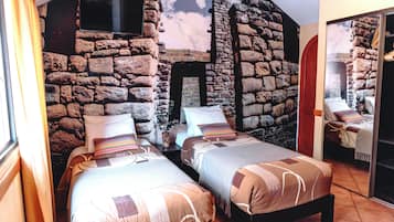 Caja fuerte, decoración individual, mobiliario individual y escritorio