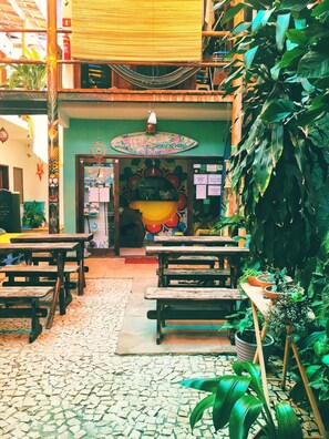 Property grounds - Buddy's Hostel e Pousada (Itacaré)