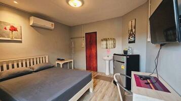 Standard Double Room | Room amenity