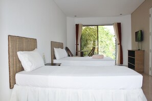 Deluxe Room | In-room safe, desk, rollaway beds, free WiFi - White Coral Hotel (Boracay Island)