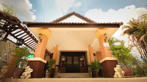 Unclassified image, 4 of 21, button - Waratee Spa Resort Villa (Bangkok)