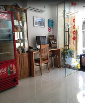 Business center - New Saigon Hostel 2 (Ho Chi Minh City)