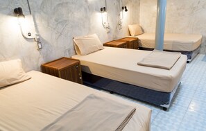 Free WiFi - Banchan Hostel (Ayutthaya)