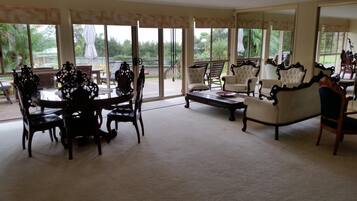 110-cm flat-screen TV with digital channels