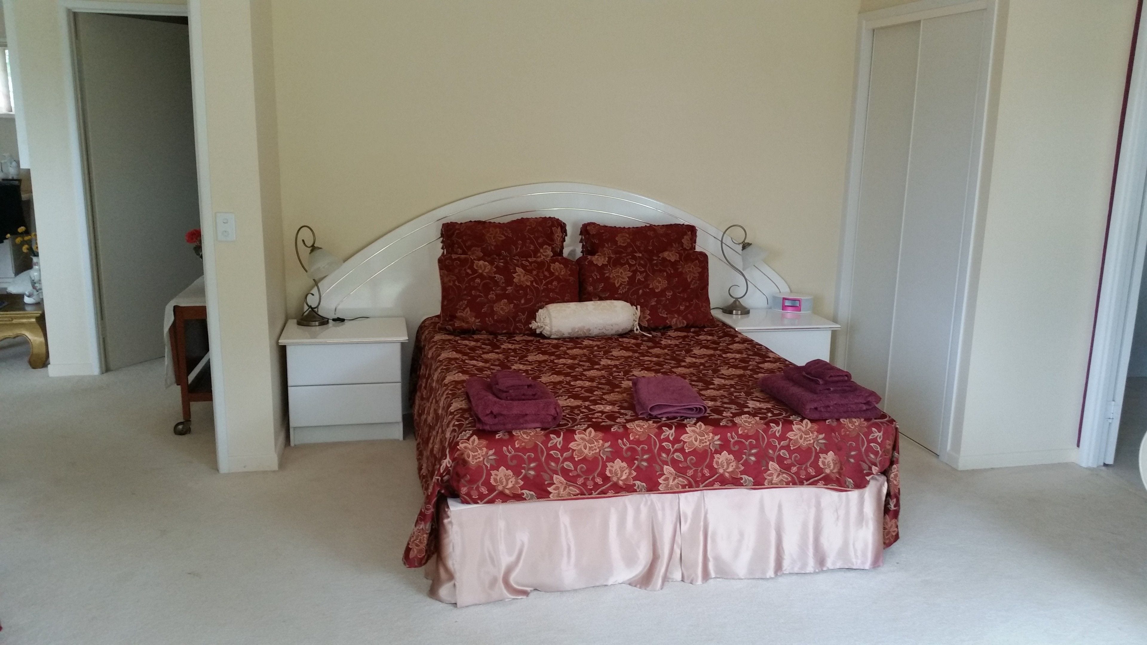 Magenta Room | 1 bedroom, premium bedding, iron/ironing board, free WiFi
