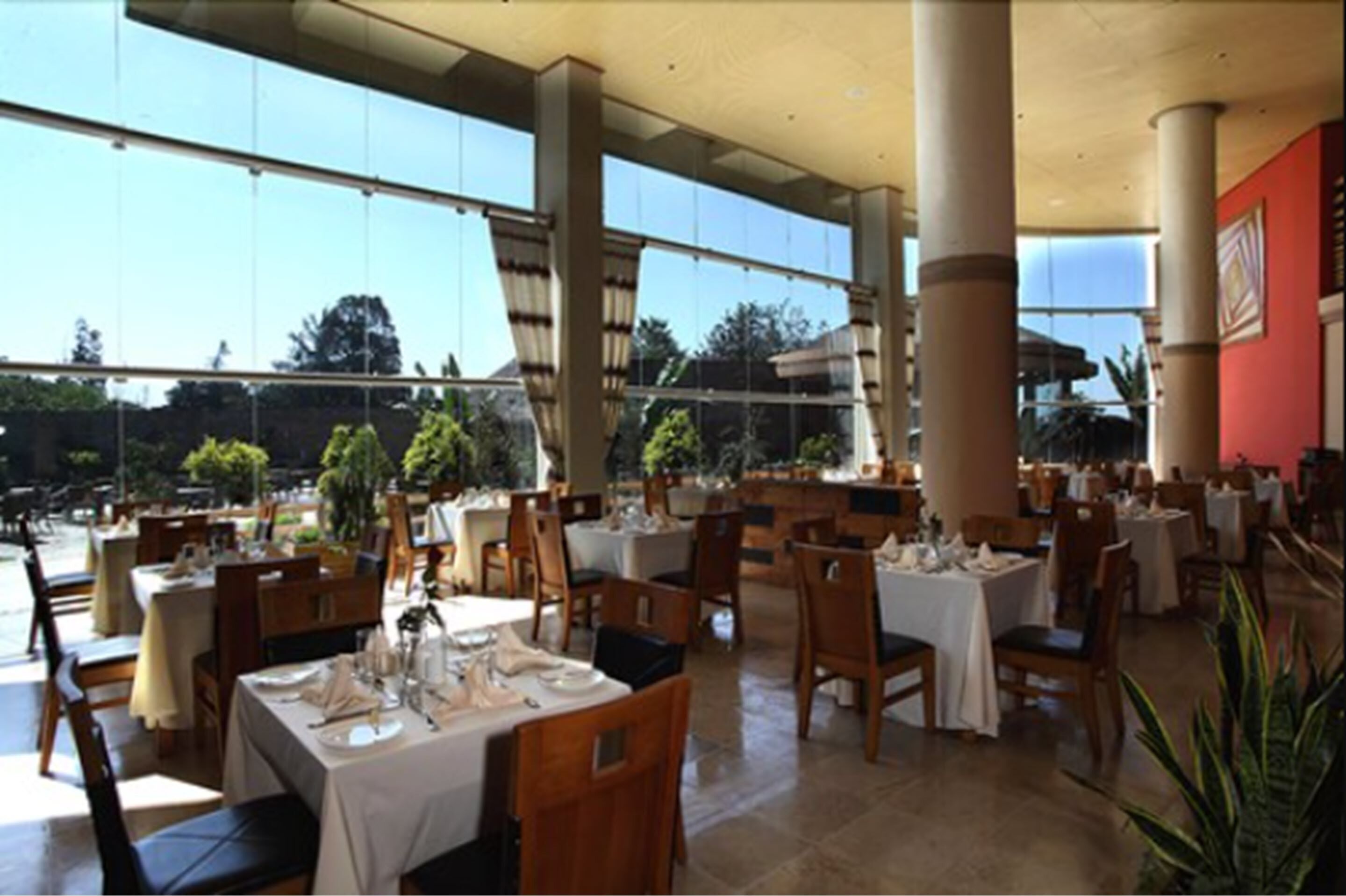 Breakfast, lunch, dinner served; local and international cuisine 