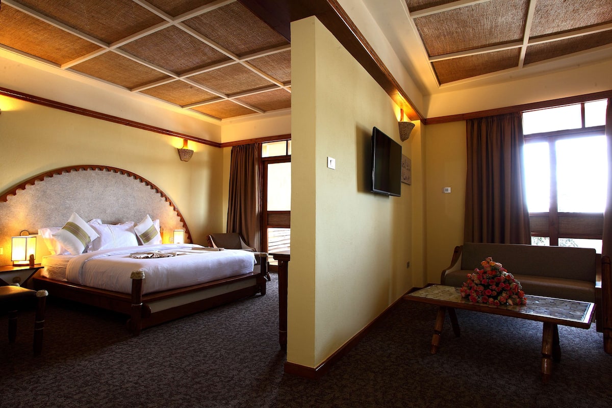 Suite | 1 chambre, coffres-forts dans les chambres, rideaux occultants