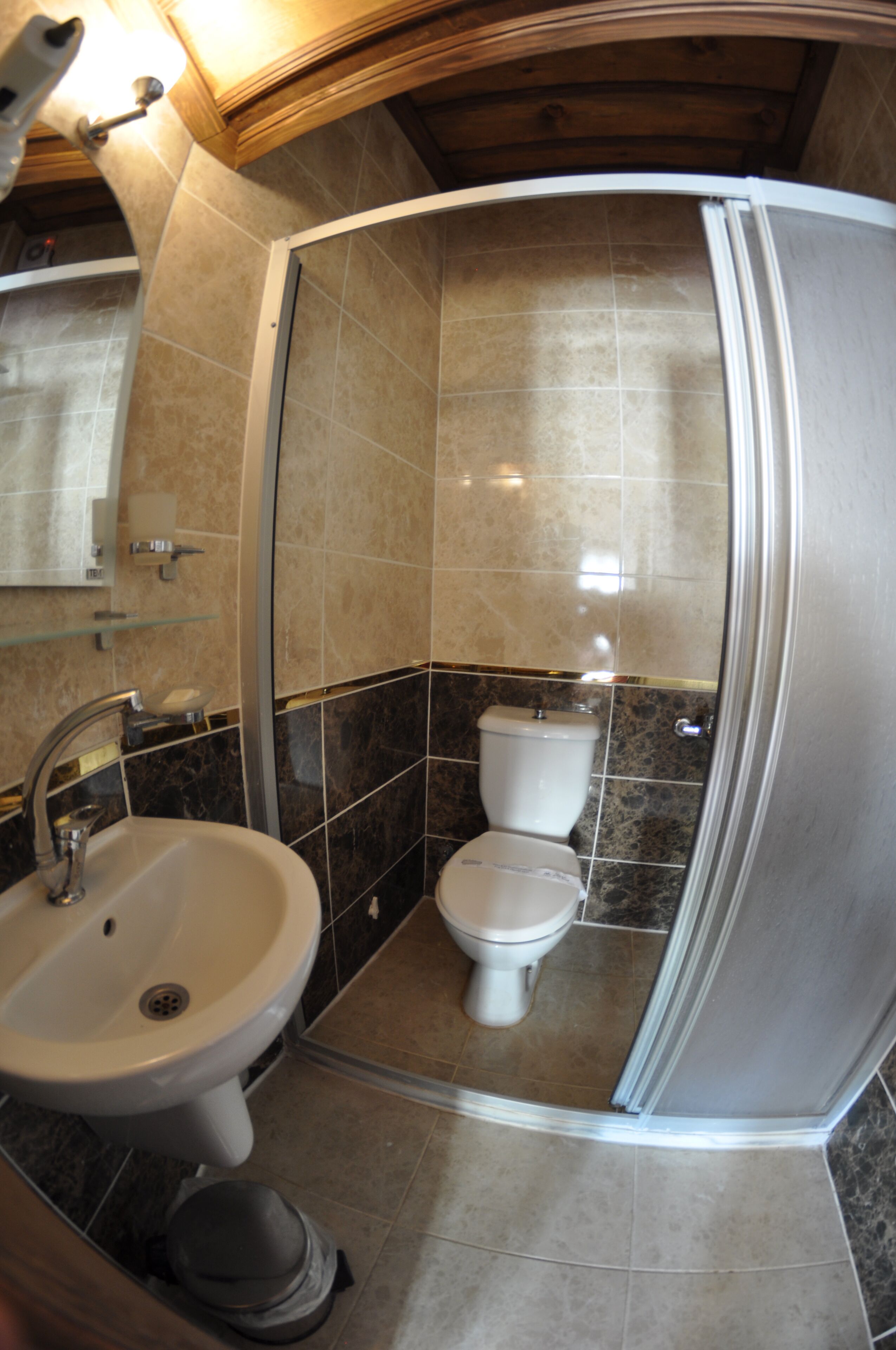 comfort room | bathroom shower