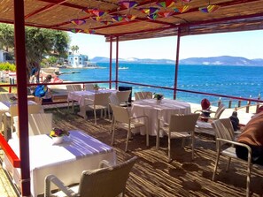 Breakfast, lunch and dinner served - Hidden Garden Butik Hotel (Milas)