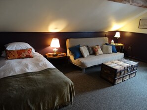 Room, Private Bathroom (Green Mountain) | Down duvets, iron/ironing board, free WiFi, bed sheets