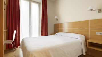 Desk, free cots/infant beds, free WiFi