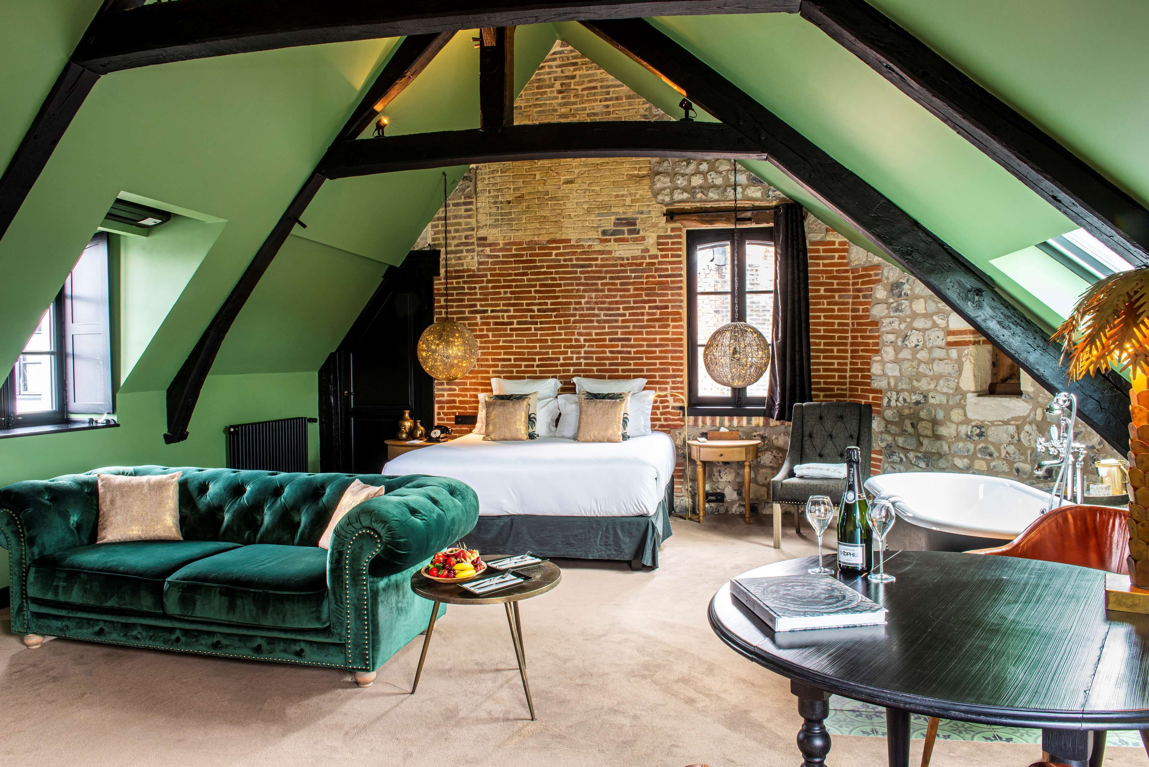 premium bedding, pillow-top beds, in-room safe, individually decorated