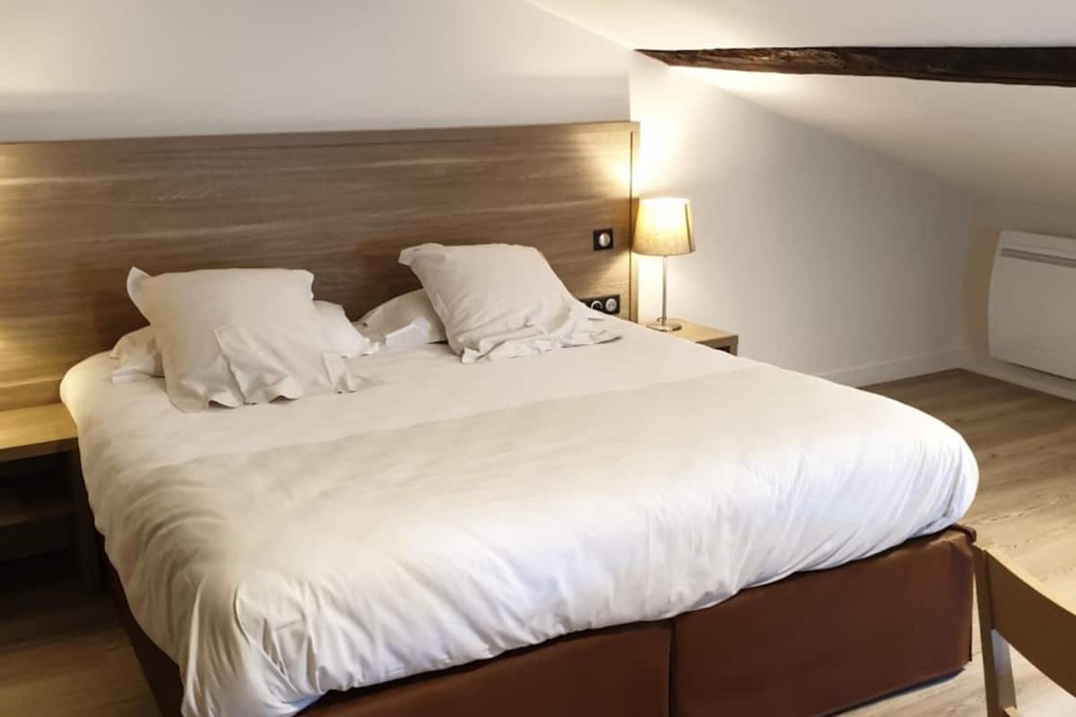 double room | 1 bedroom, free wifi, bed sheets