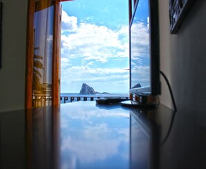 Panoramic Double Room, Balcony, Sea View | Premium bedding, minibar, in-room safe, desk