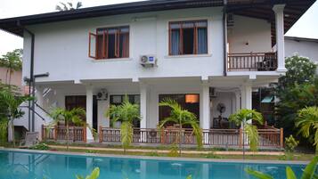 Indoor pool, outdoor pool