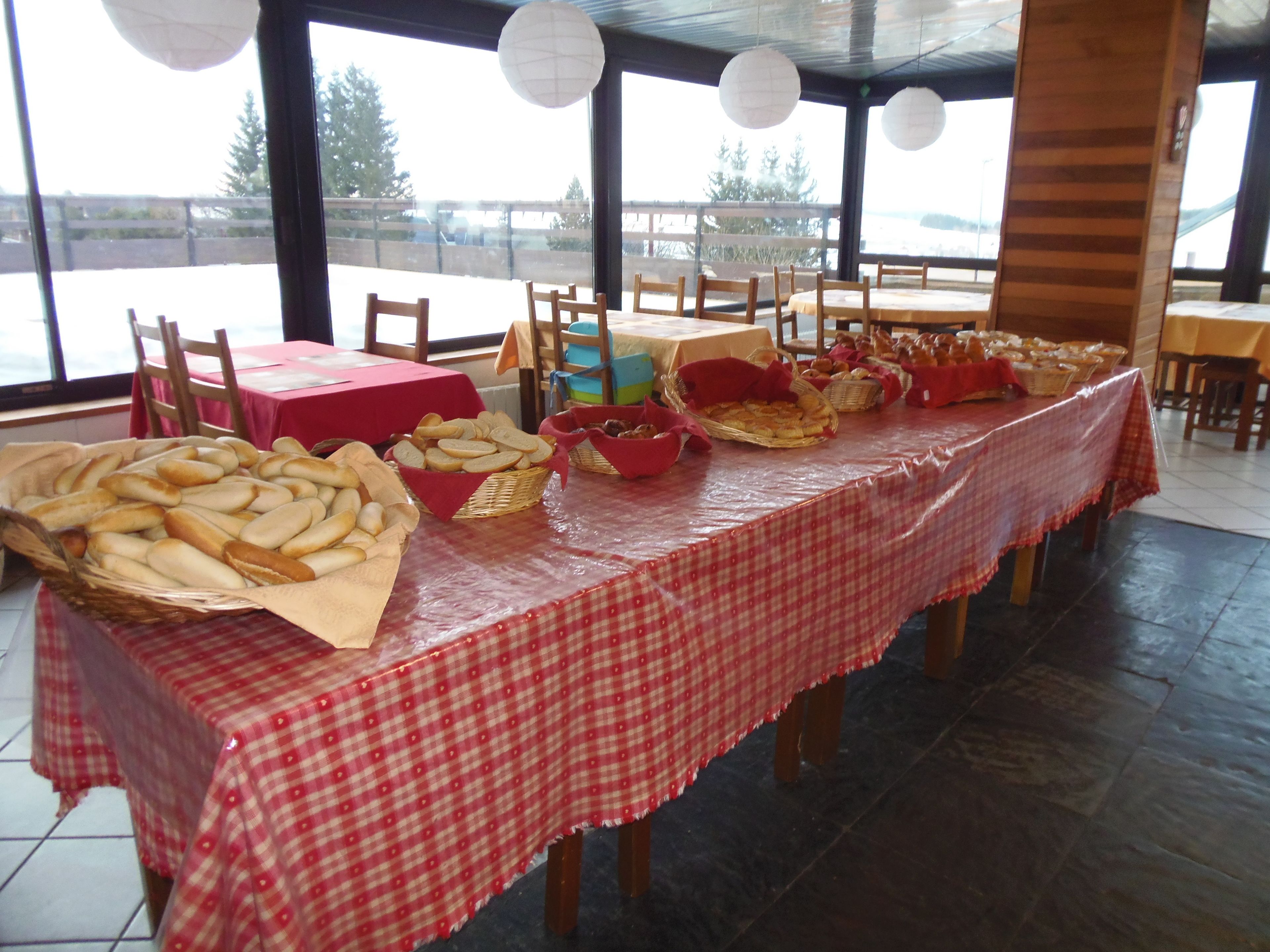 daily buffet breakfast (eur 10.00 per person)