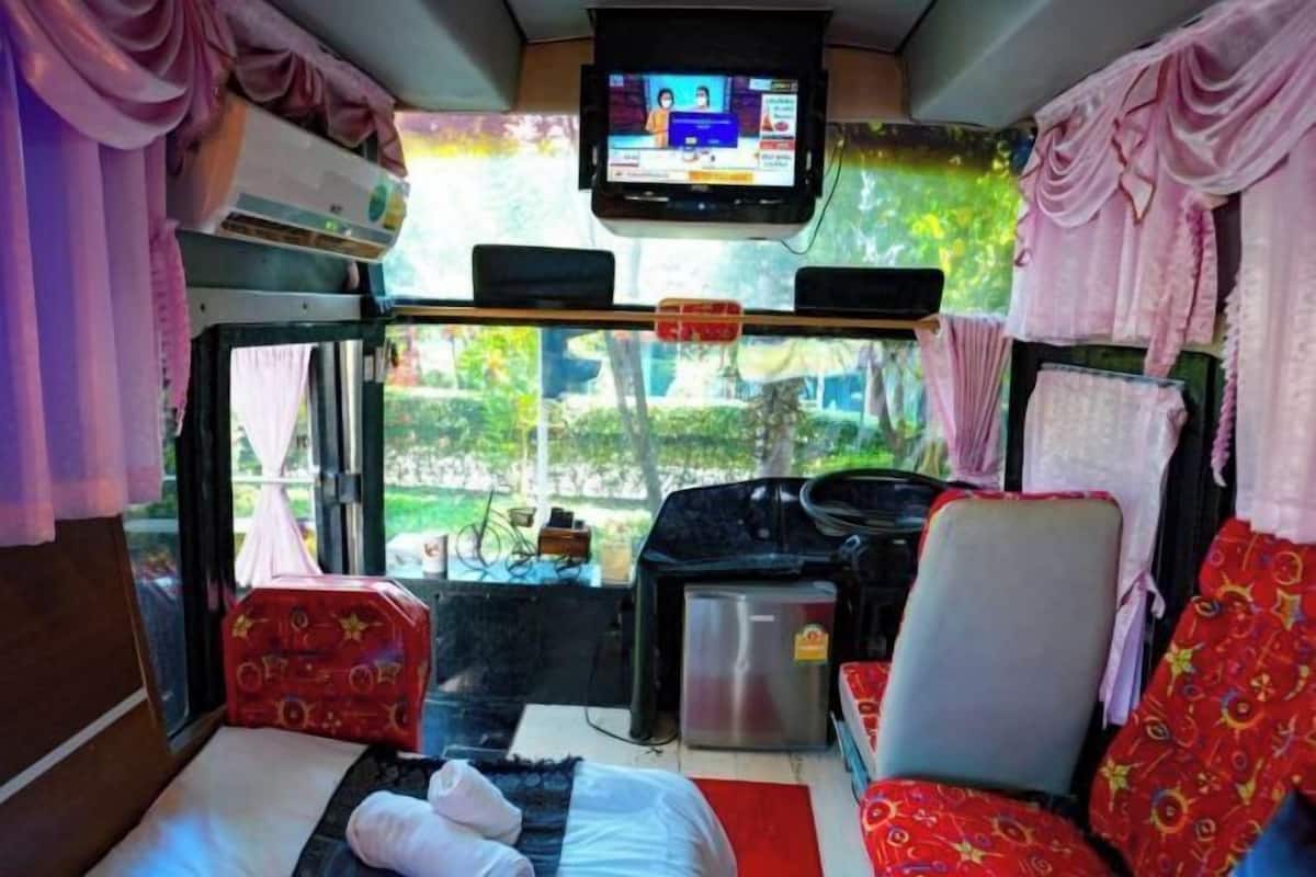 1 bedroom, minibar, individually decorated, individually furnished