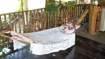 Safari Villa | リビング エリア | テレビ