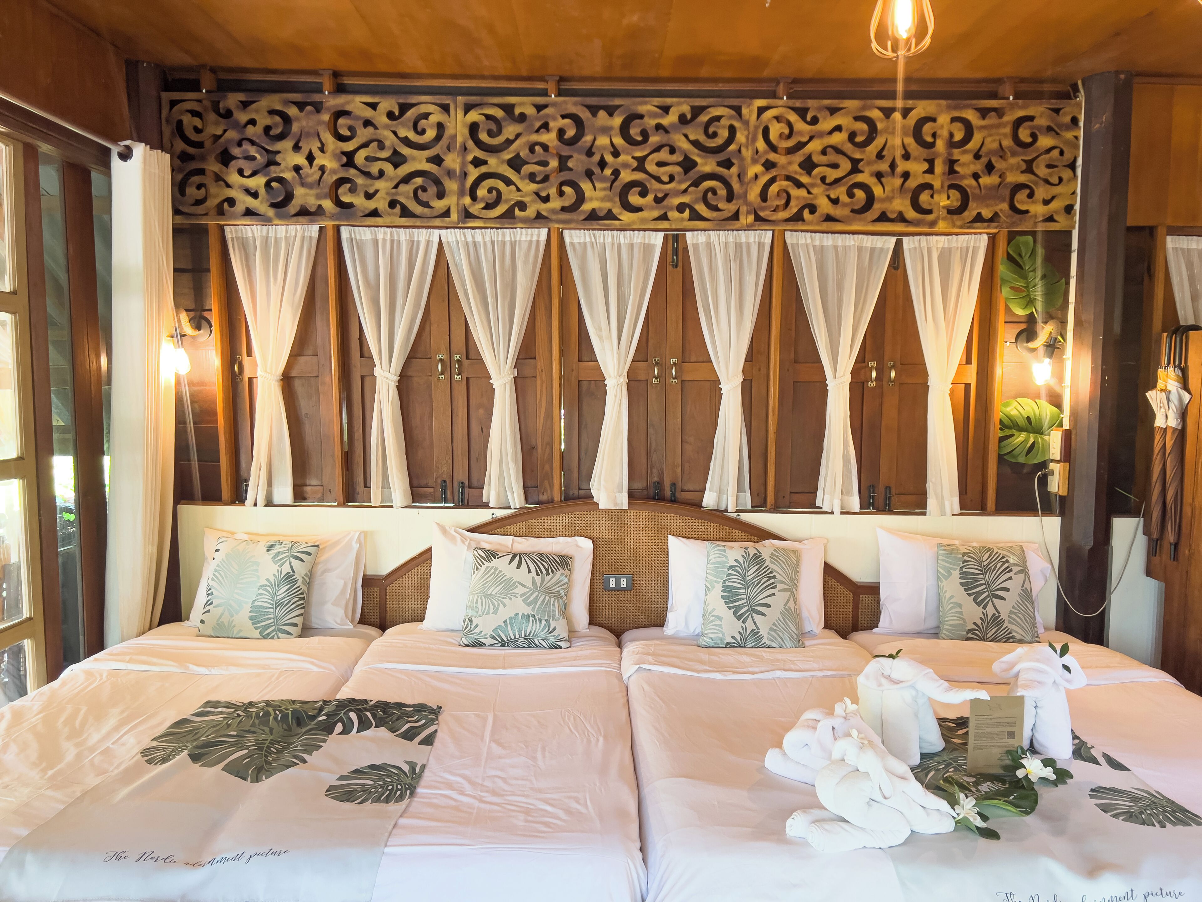 Safari Villa | Minibar, individually decorated, individually furnished, free WiFi