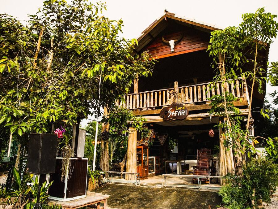 Minibar, individually decorated, individually furnished, free WiFi