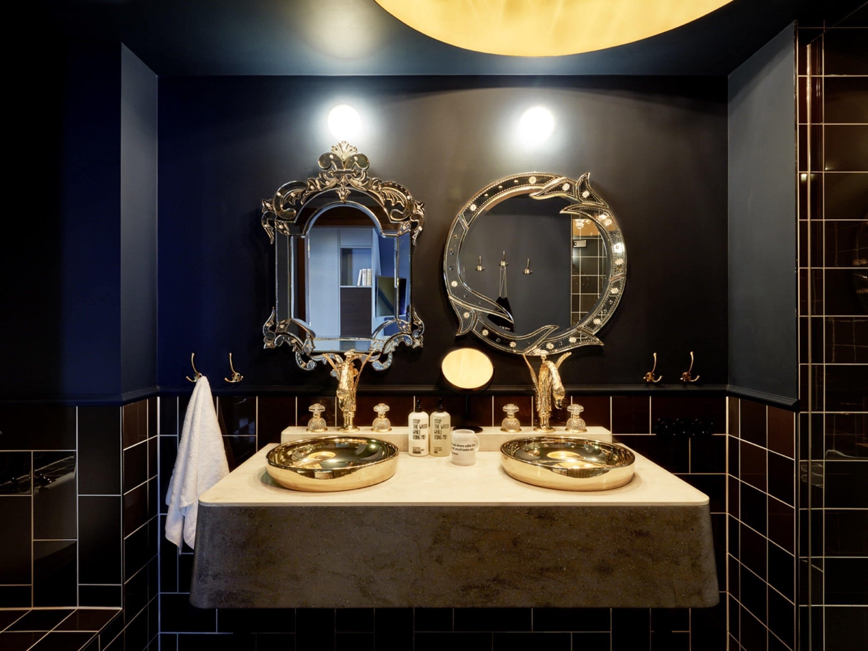 peacock suite | premium bedding, down duvets, free minibar, in-room safe