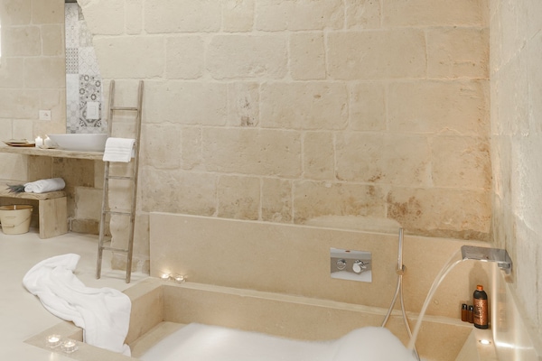 Suite, Bathtub | Deep-soaking bathtub