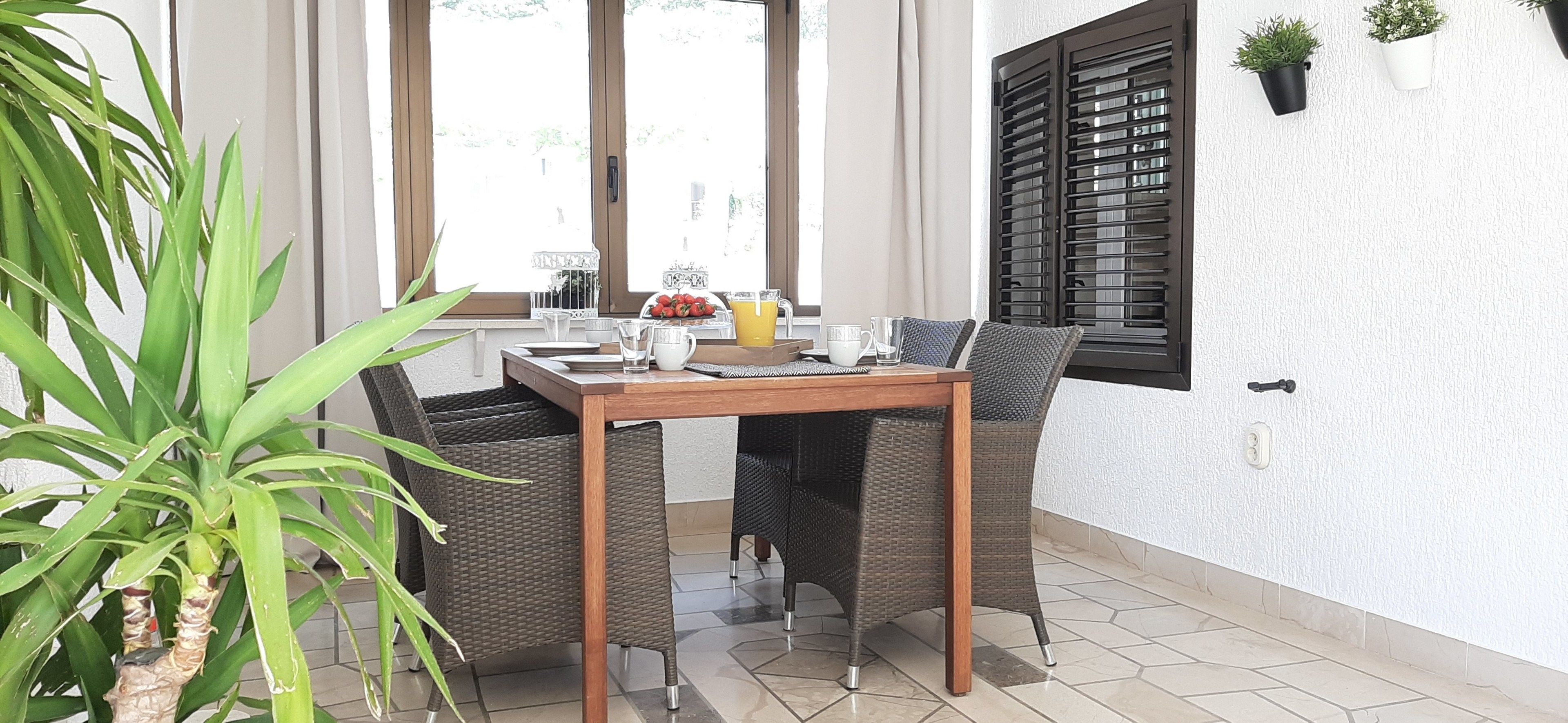 Căn hộ, 2 phòng ngủ, hiên | Hiên