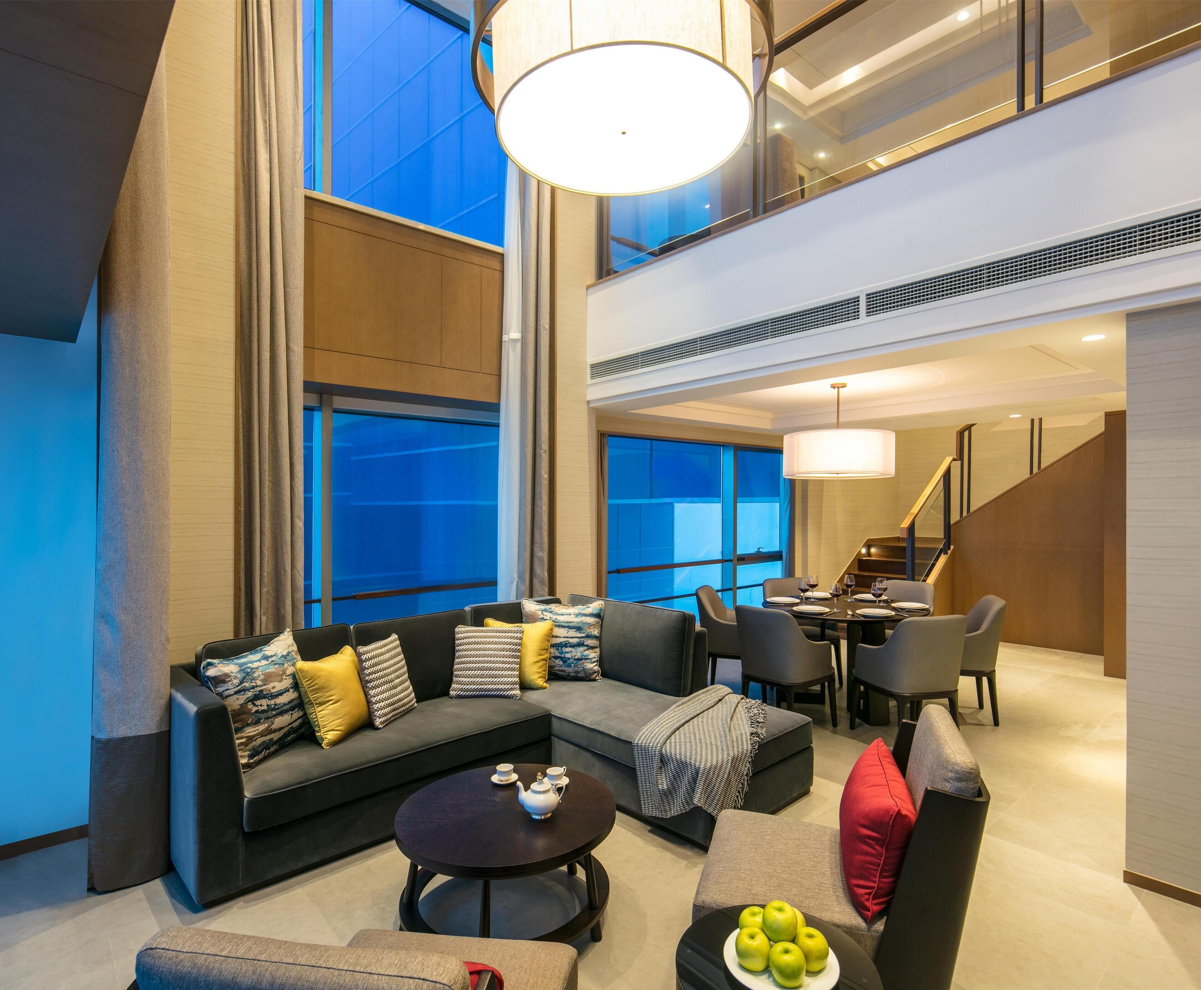 Safe på rommet, skrivebord for bærbar PC og lydisolert