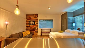 Apartment, 1 Bedroom, City View | Free WiFi, bed sheets