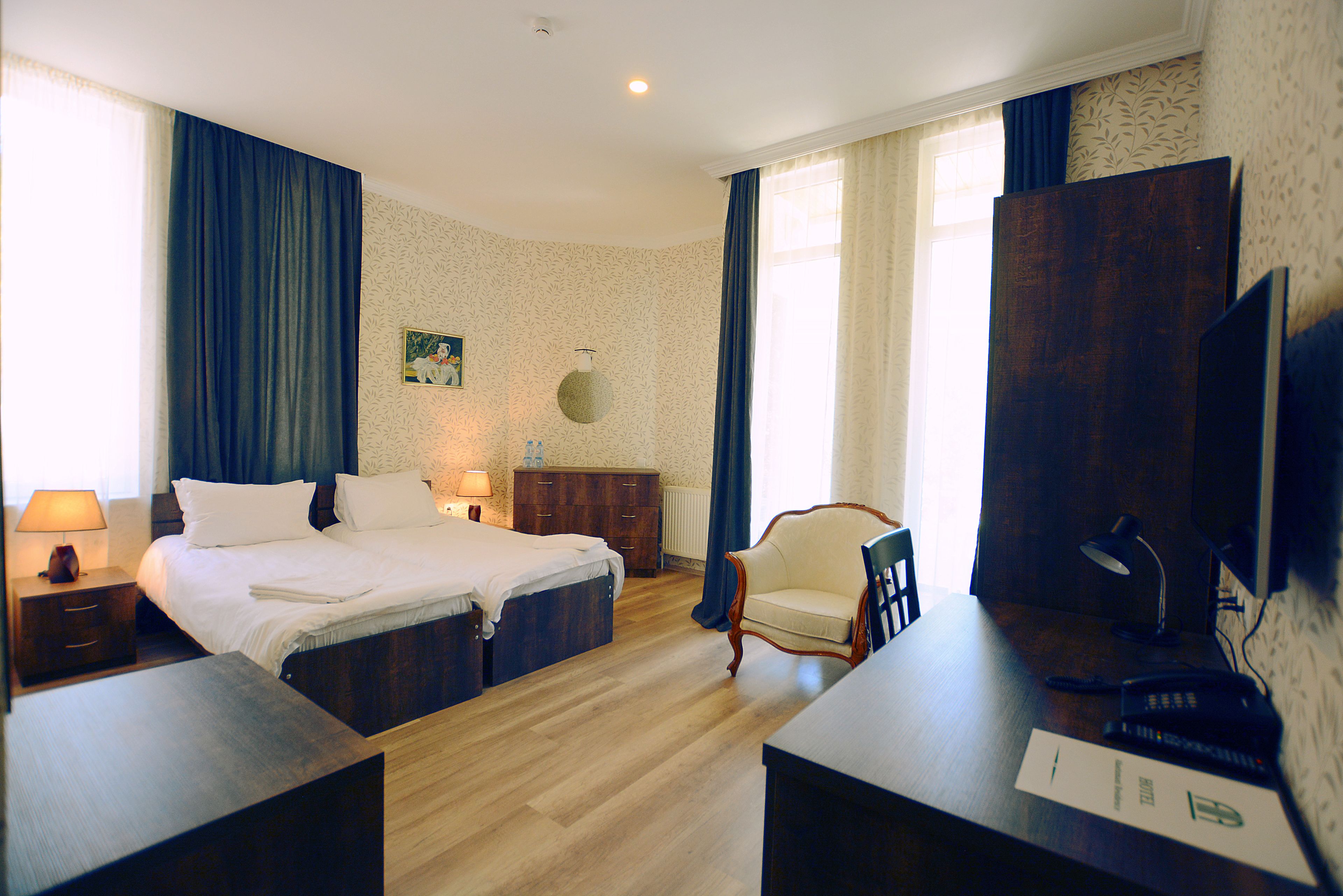 Free WiFi, bed sheets