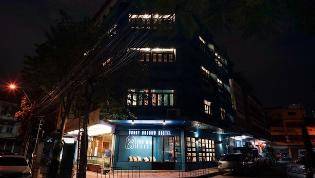 Front of property - evening/night - Bunny Burrow Hostel (Bangkok)