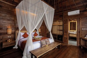 One Bedroom Pool Villa | In-room safe, free WiFi, bed sheets - Yana Villas Kemenuh by GenuineHost (Sukawati)