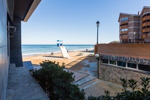 Suite monolocale Comfort, vista mare parziale | Vista spiaggia/mare