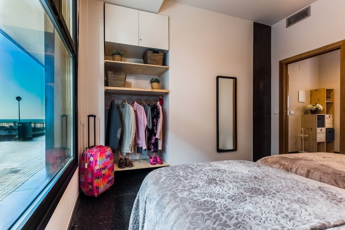 Appartamento, 1 camera da letto, vista mare parziale