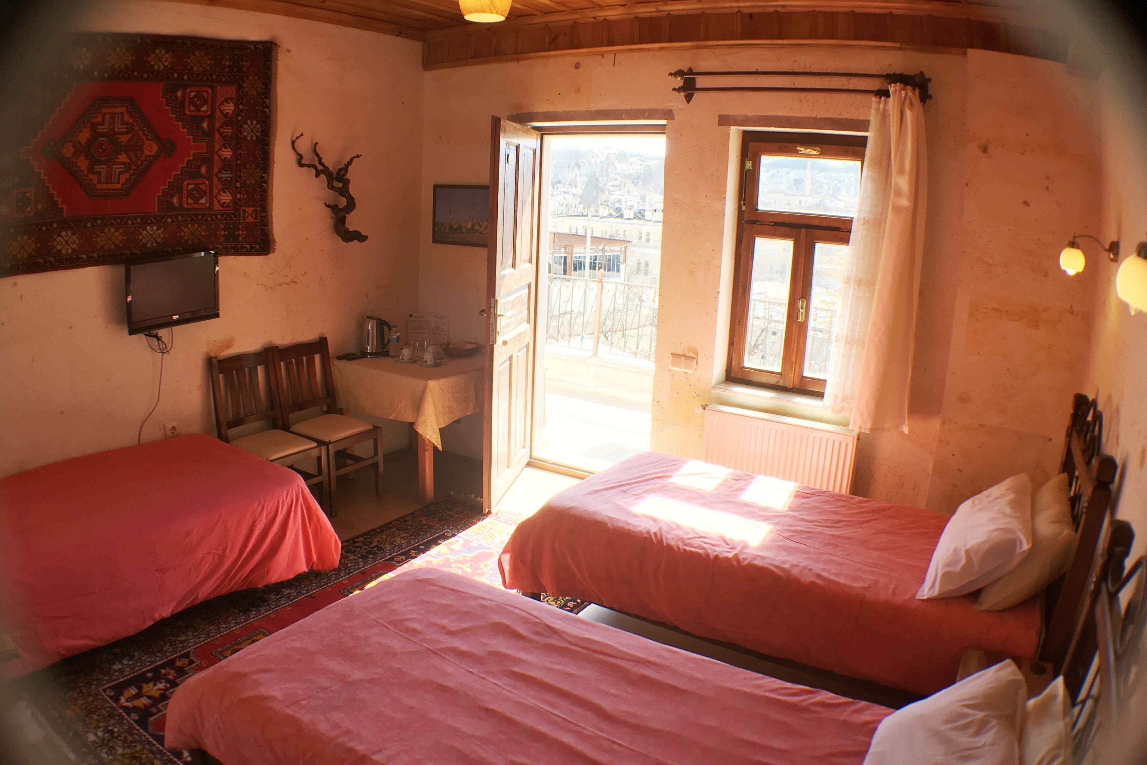 In-room safe, desk, soundproofing, free WiFi