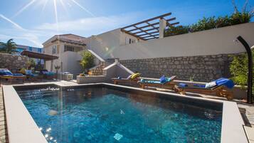 Premium-Penthouse, eigener Pool (BLUE DIAMOND)