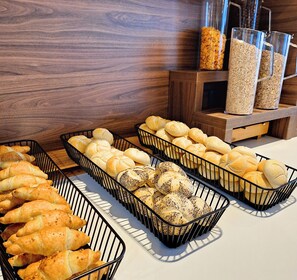 Frokostbuffé er inkludert hver dag