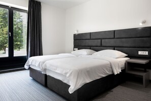 Junior Suite | Desk, laptop workspace, free WiFi, bed sheets - Hotel Alkar (Sinj)