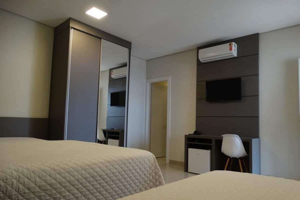 Apartamento superior | 1 dormitorio, minibar, caja fuerte y escritorio