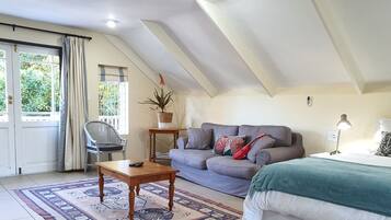 Suite (Loft) | Wohnbereich | Flachbildfernseher