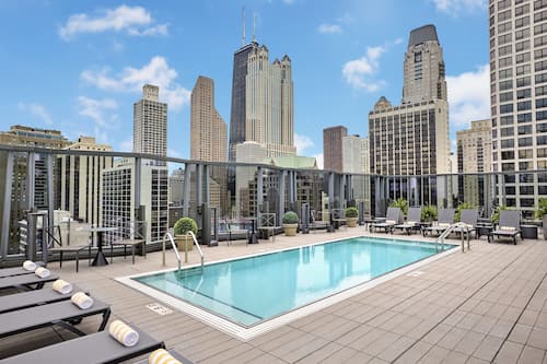 Seasonal outdoor pool, sun loungers