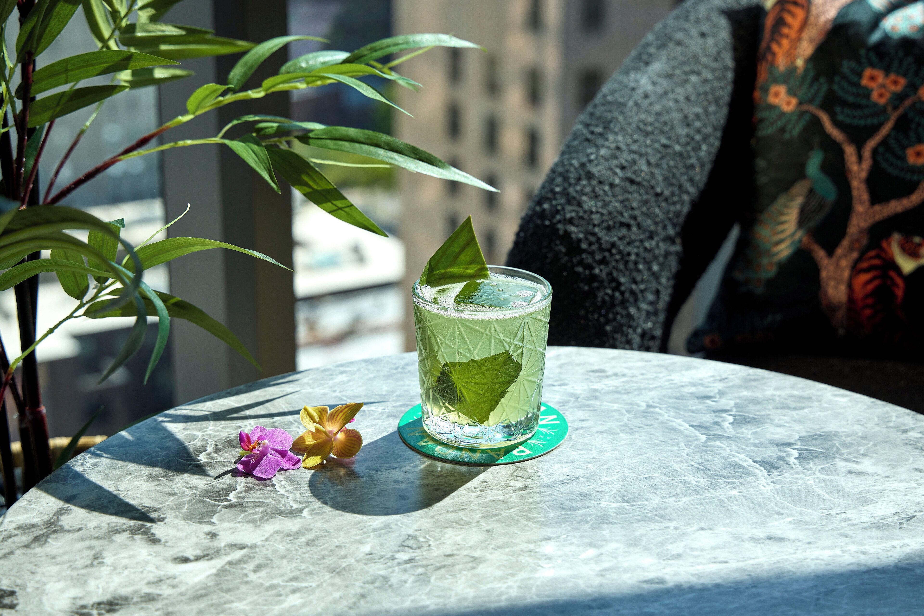 breakfast, dinner and brunch served