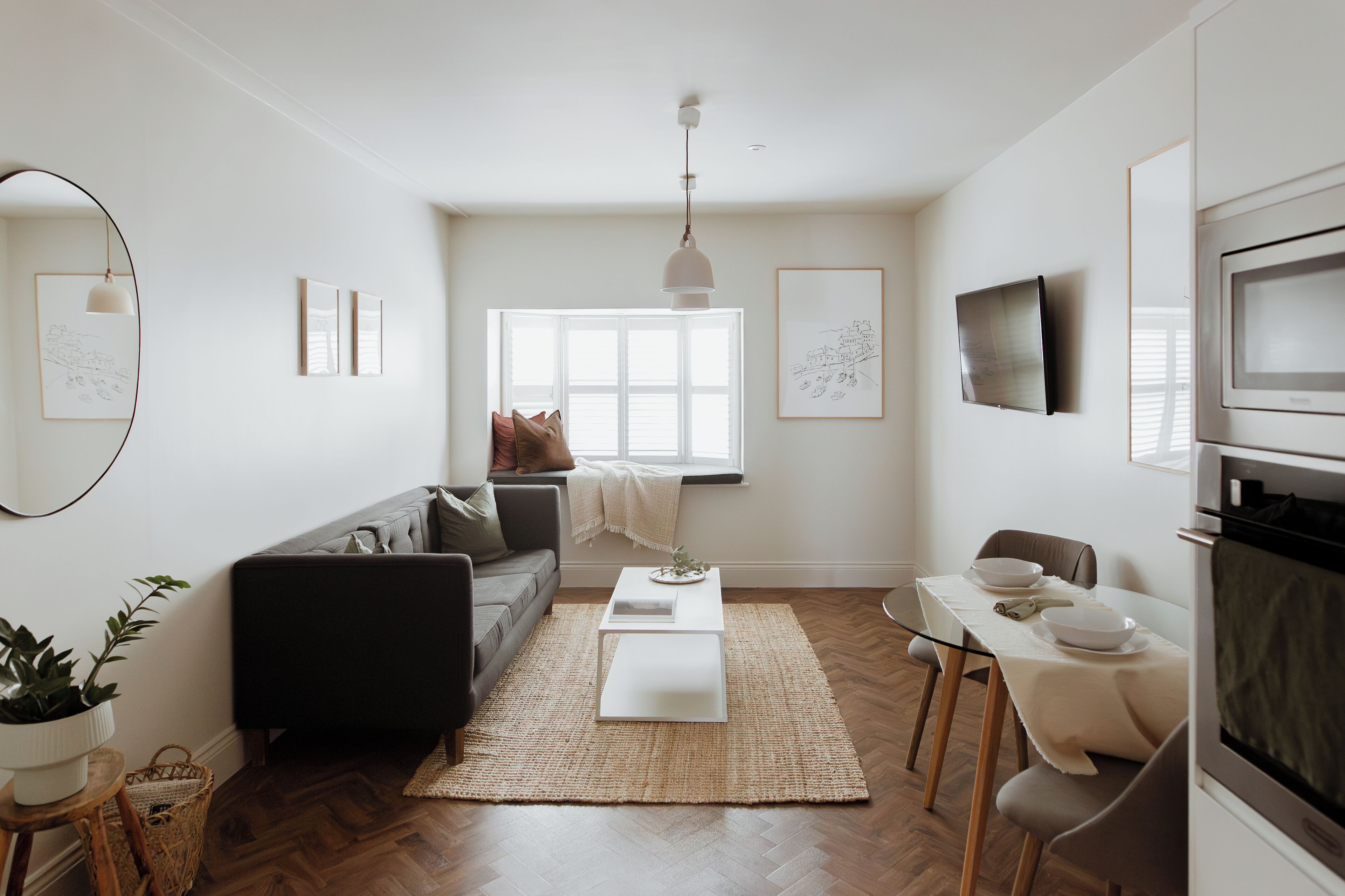 华丽公寓, 1 间卧室, 厨房 | 起居区 | 32-英寸智能电视（配备有线频道）、电视、Netflix