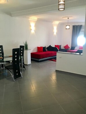Căn hộ (for 7 persons) | 1 phòng ngủ, phòng cách âm, bàn ủi/dụng cụ ủi quần áo 